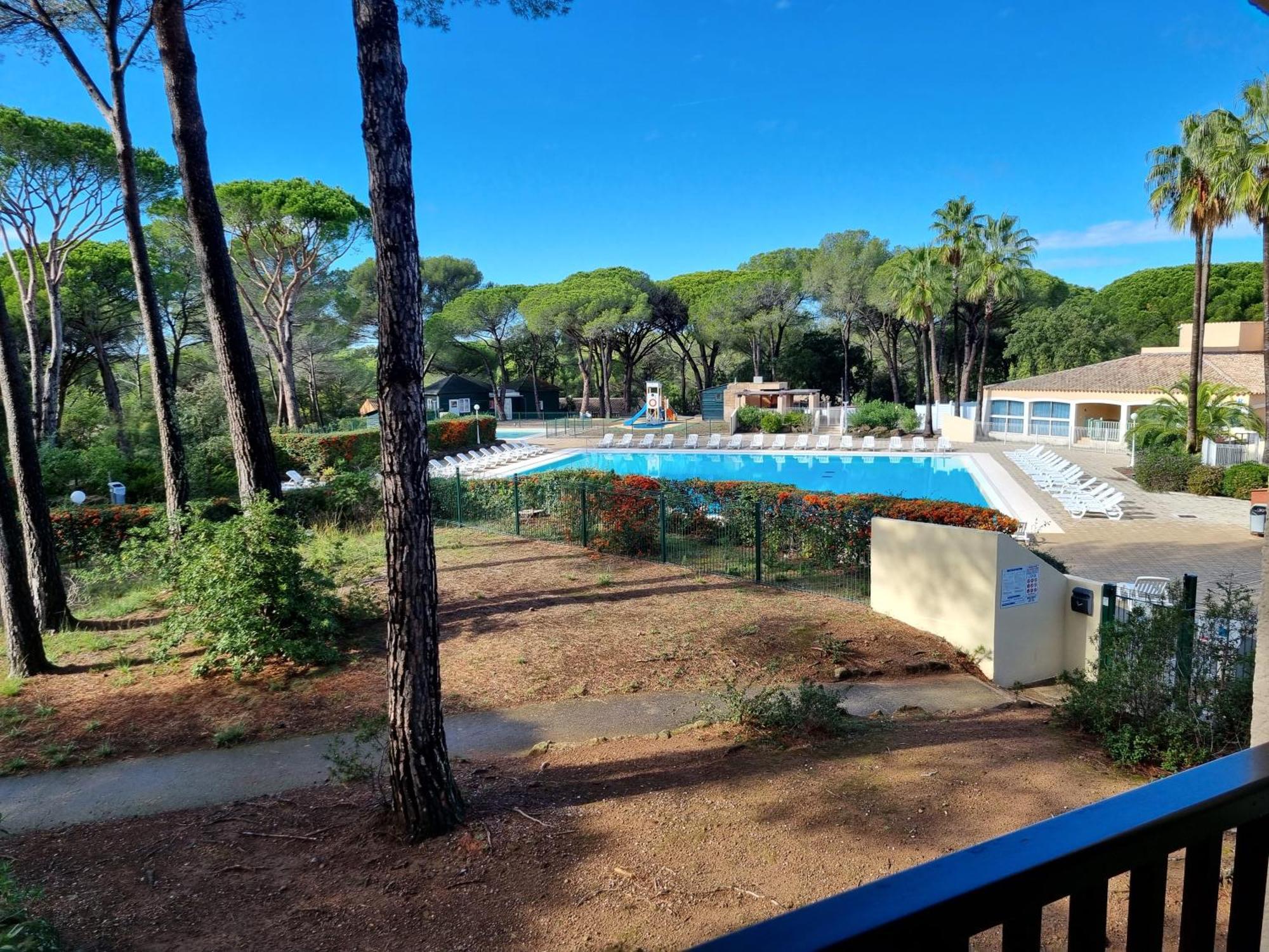 Studio 4P Vue Piscine St Raphael Valescure - Au Coeur Des Golfs Saint-Raphaël Εξωτερικό φωτογραφία