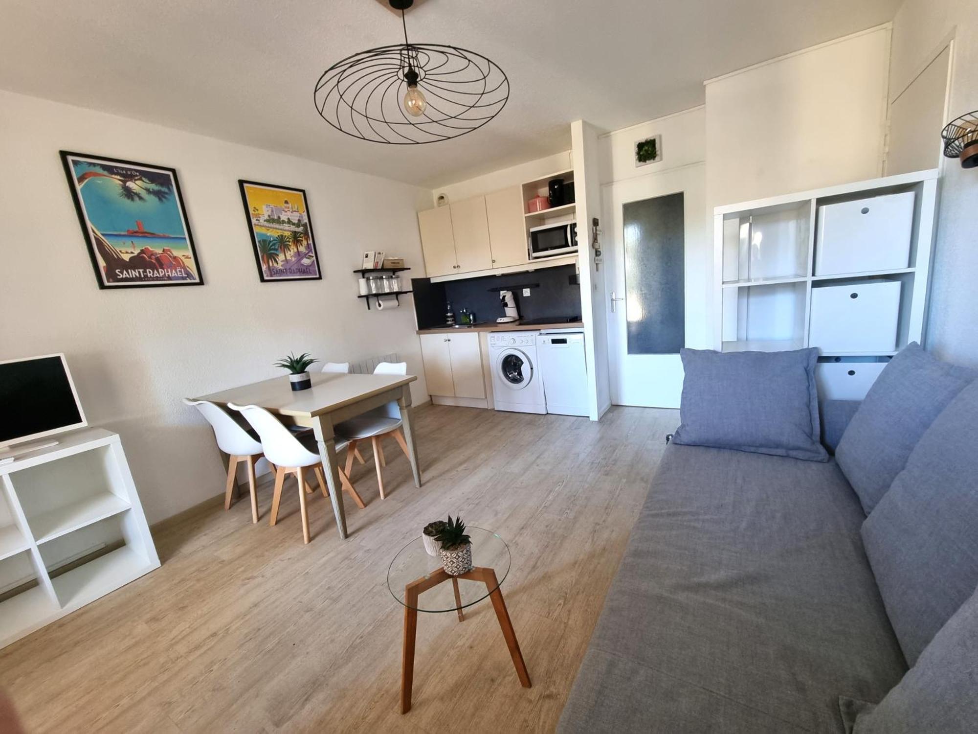 Studio 4P Vue Piscine St Raphael Valescure - Au Coeur Des Golfs Saint-Raphaël Εξωτερικό φωτογραφία